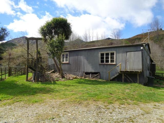 Rustic Woolshed Apartment Owen River Exterior photo